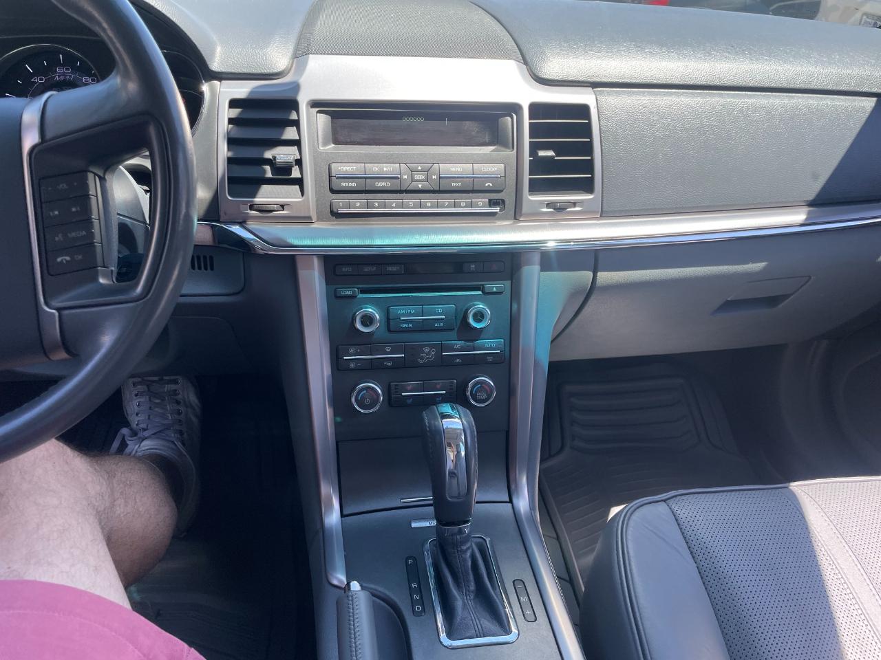 Lincoln MKZ 4D Sedan 2010