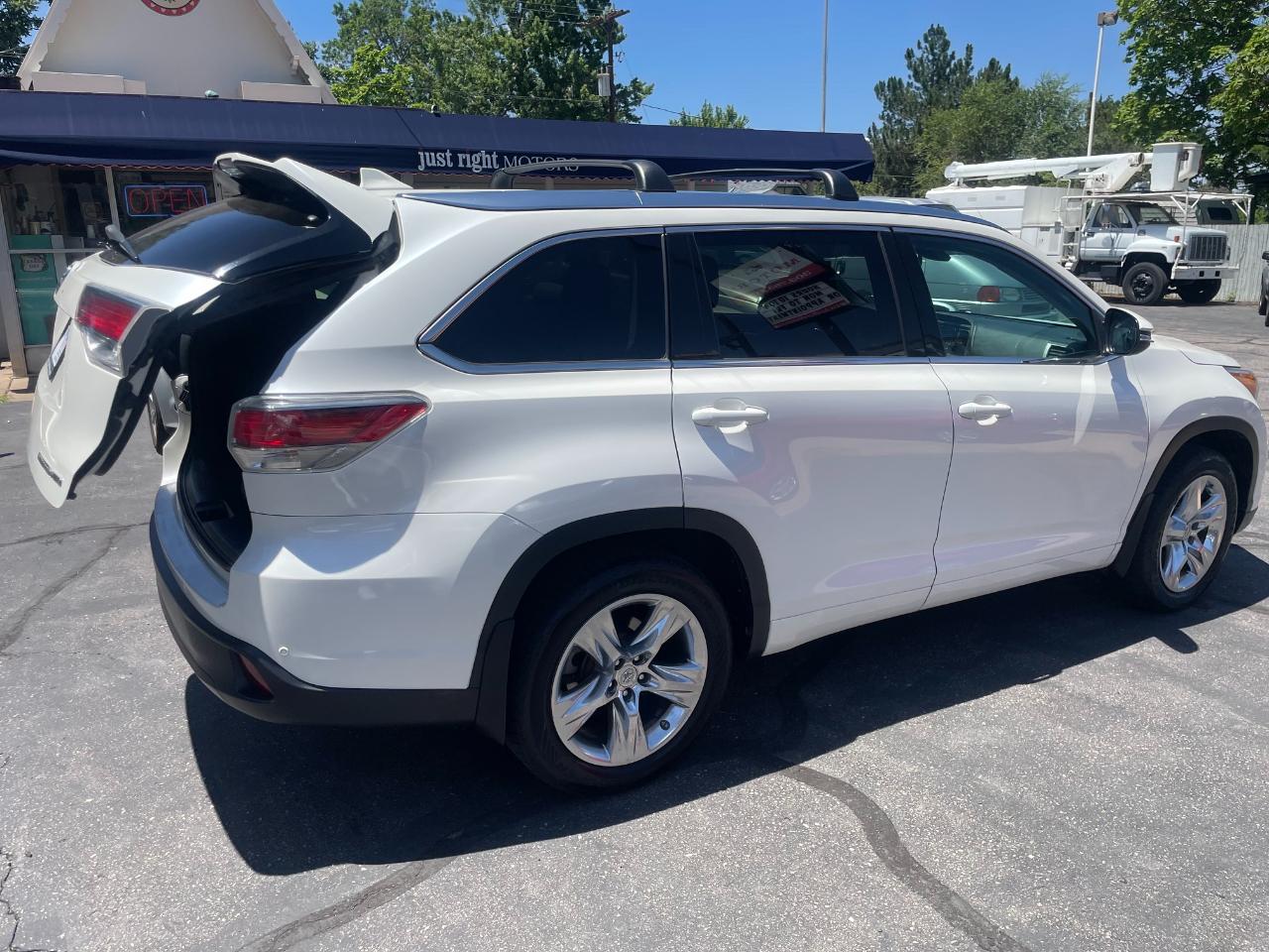 Toyota Highlander Limited 2014