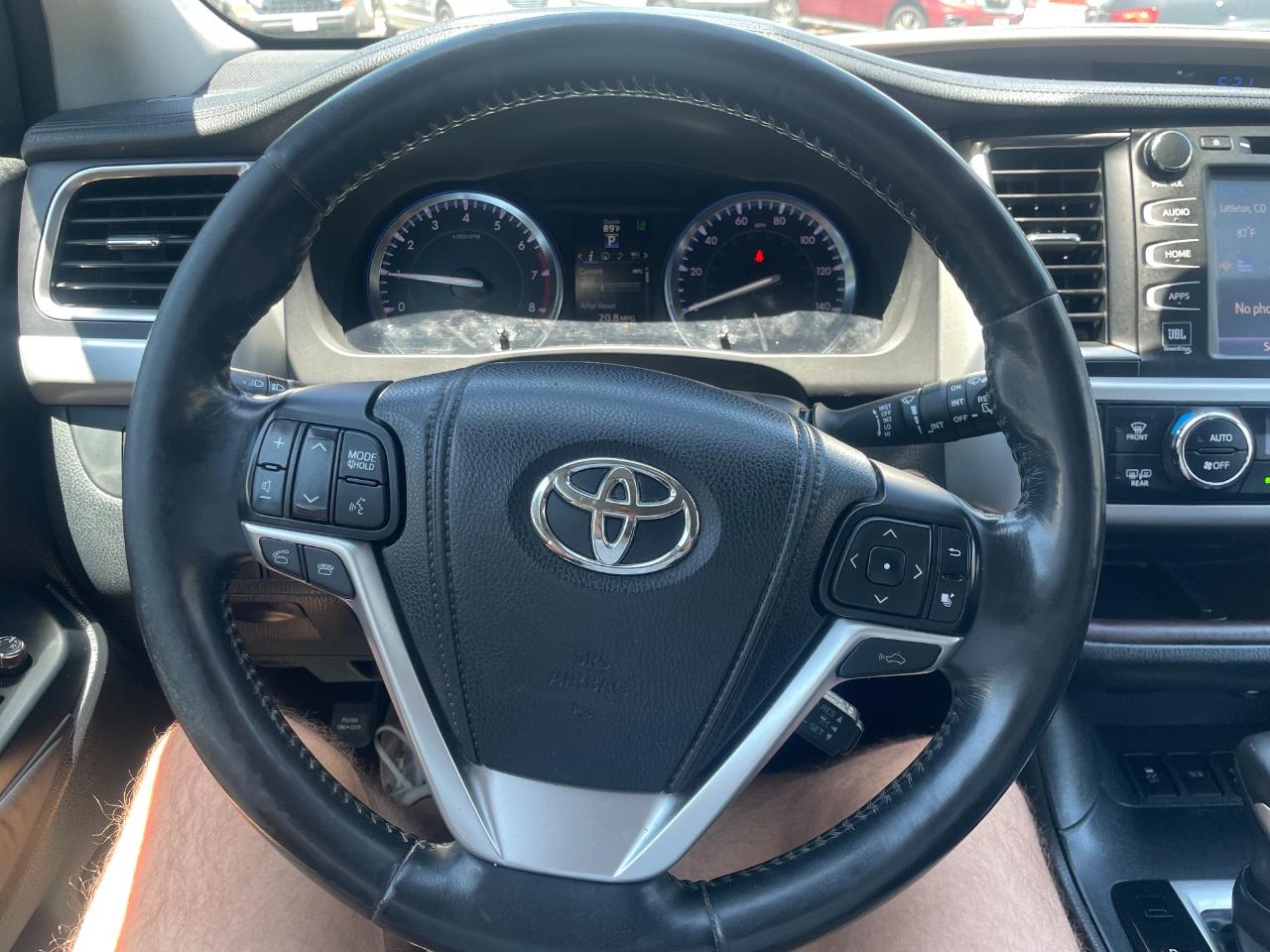 Toyota Highlander Limited 2014