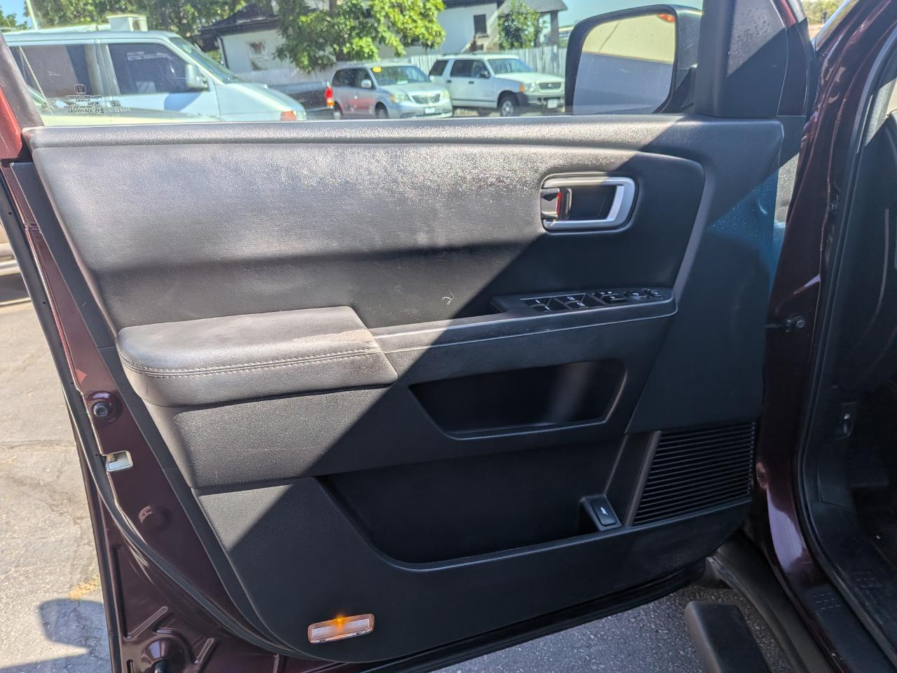 Honda Pilot EX-L 4WD 5-Spd AT 2011