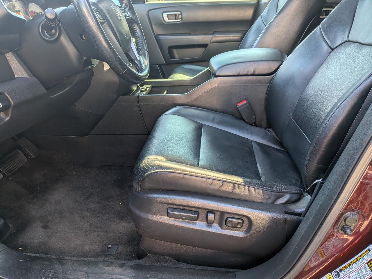 Honda Pilot EX-L 4WD 5-Spd AT 2011