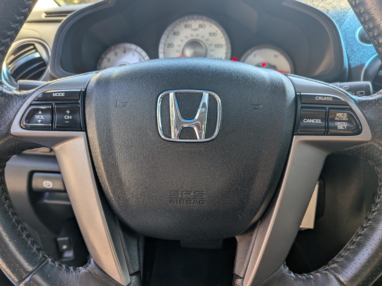 Honda Pilot EX-L 4WD 5-Spd AT 2011