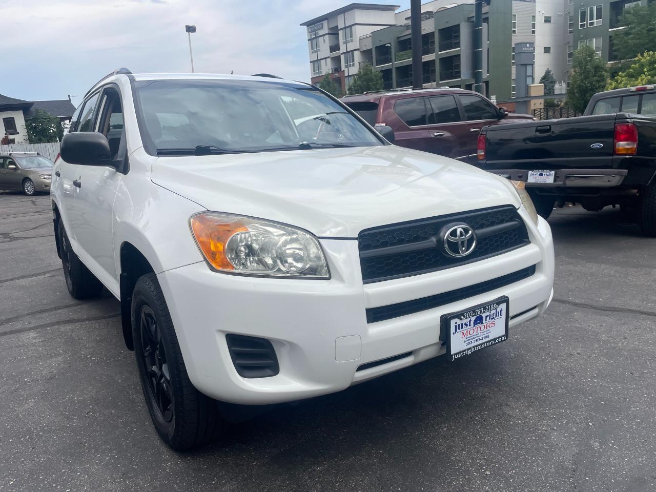 Toyota RAV4  2011