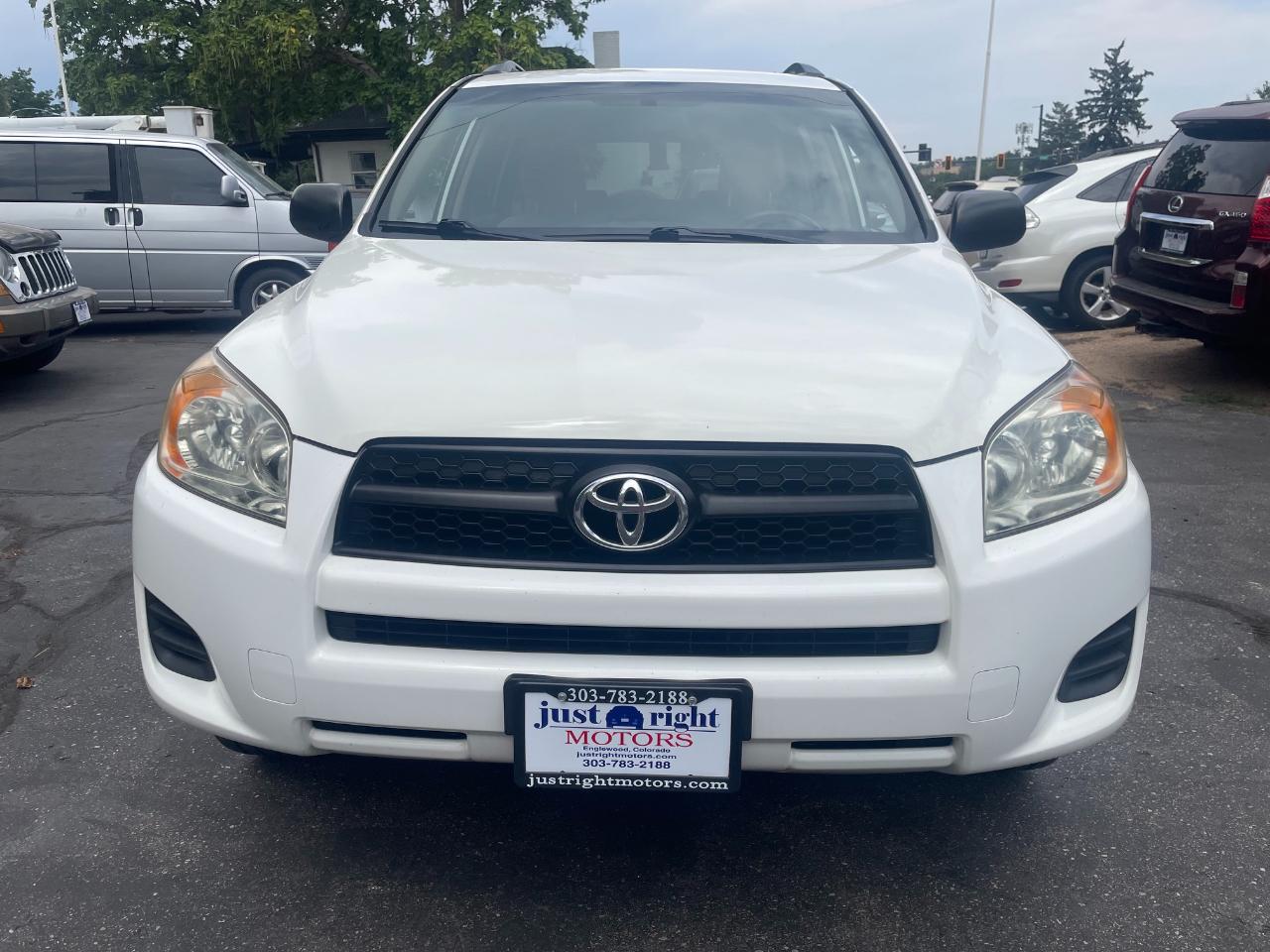Toyota RAV4  2011