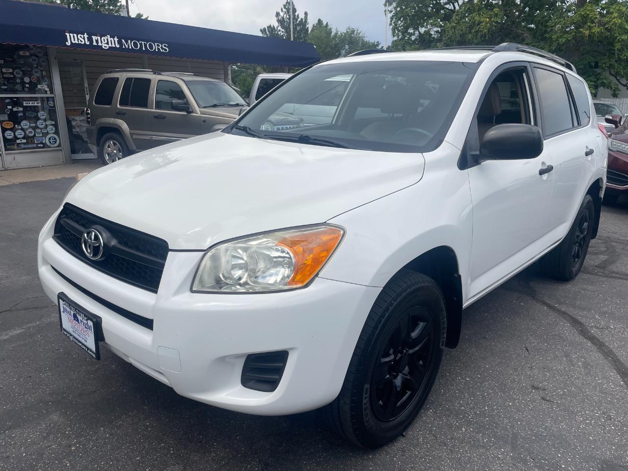 Toyota RAV4  2011