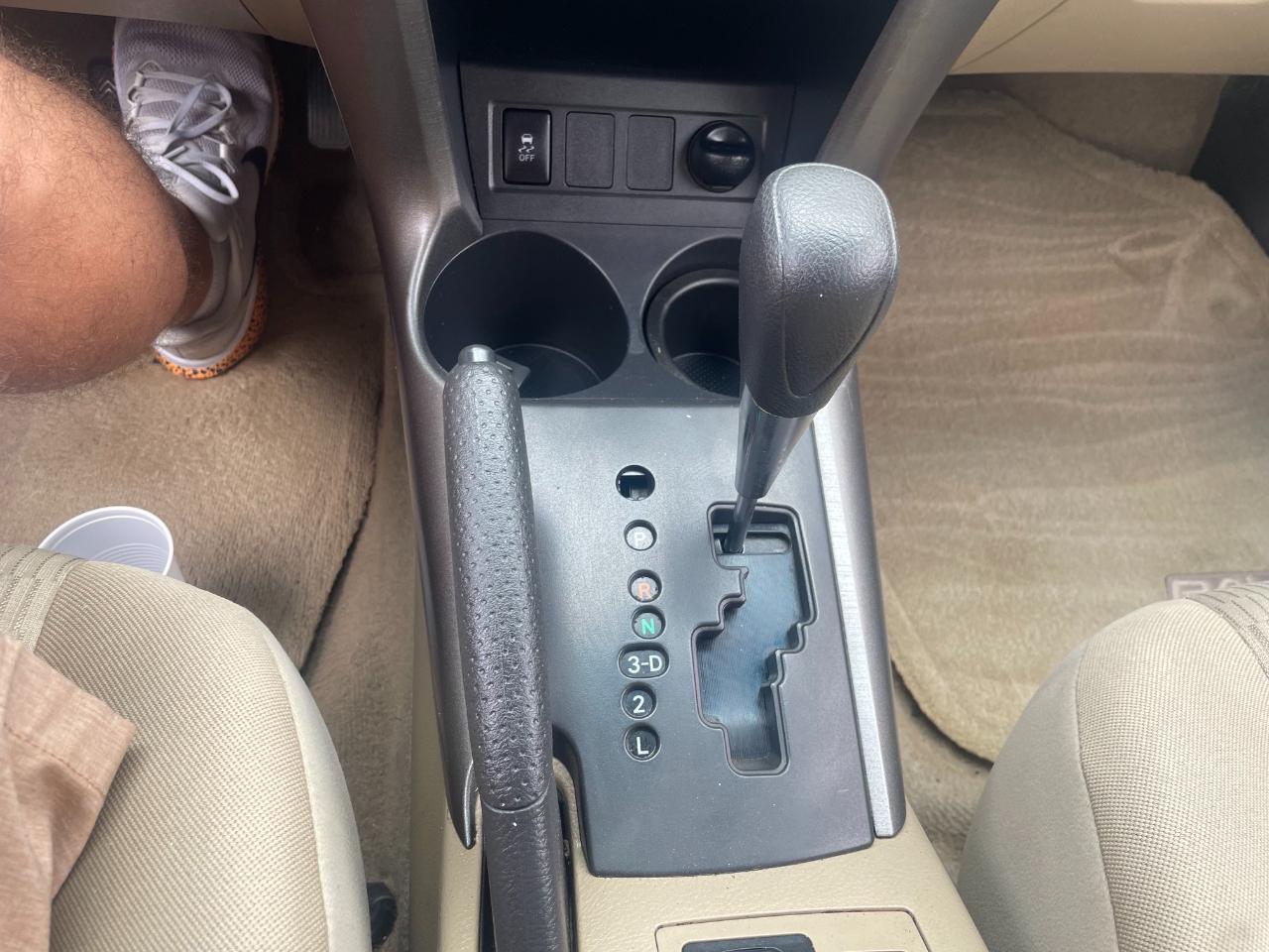 Toyota RAV4  2011