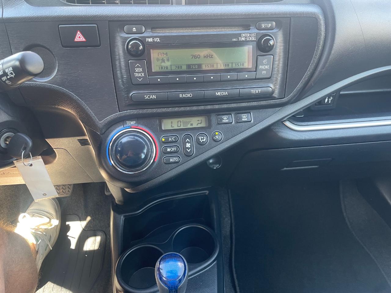 Toyota Prius c Two 2014