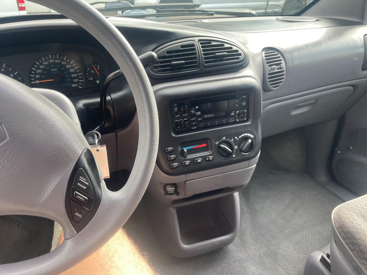 Plymouth Voyager Expresso 1998