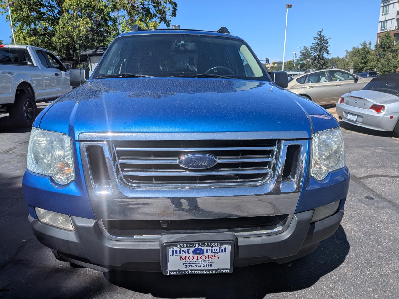 Ford Explorer Sport Trac XLT 4.0L 4WD 2010