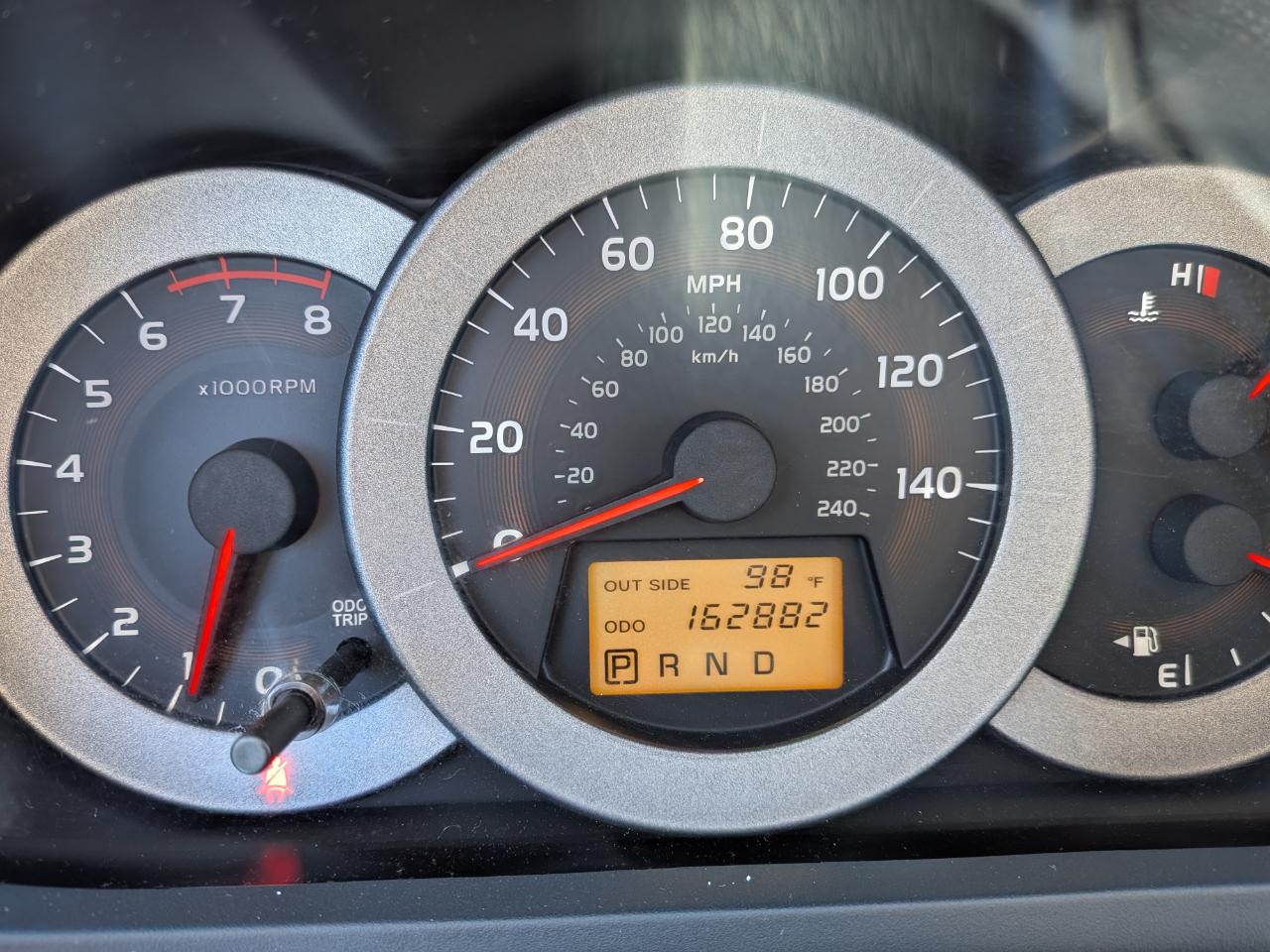 Toyota RAV4 Base V6 4WD 2008