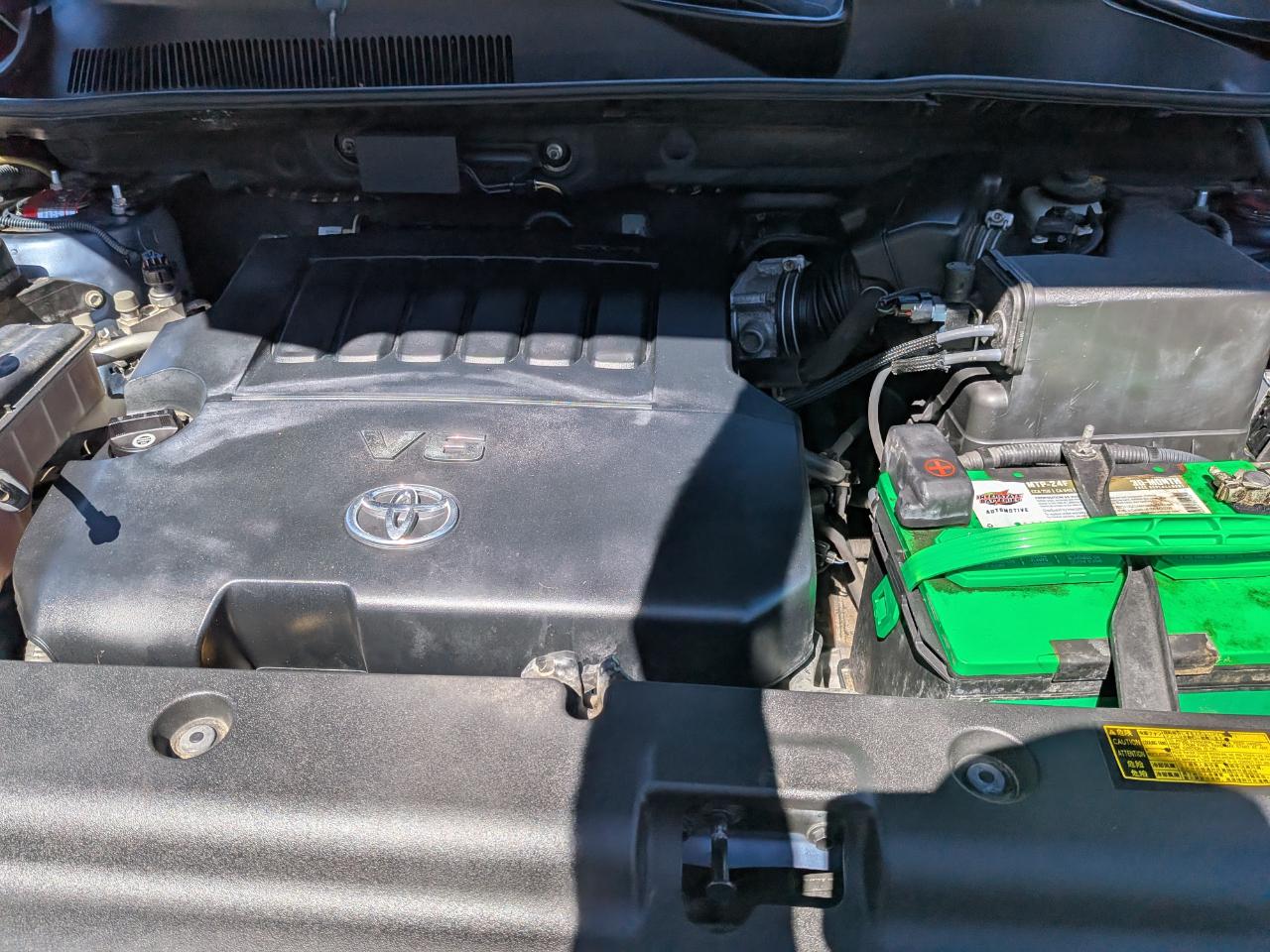 Toyota RAV4 Base V6 4WD 2008
