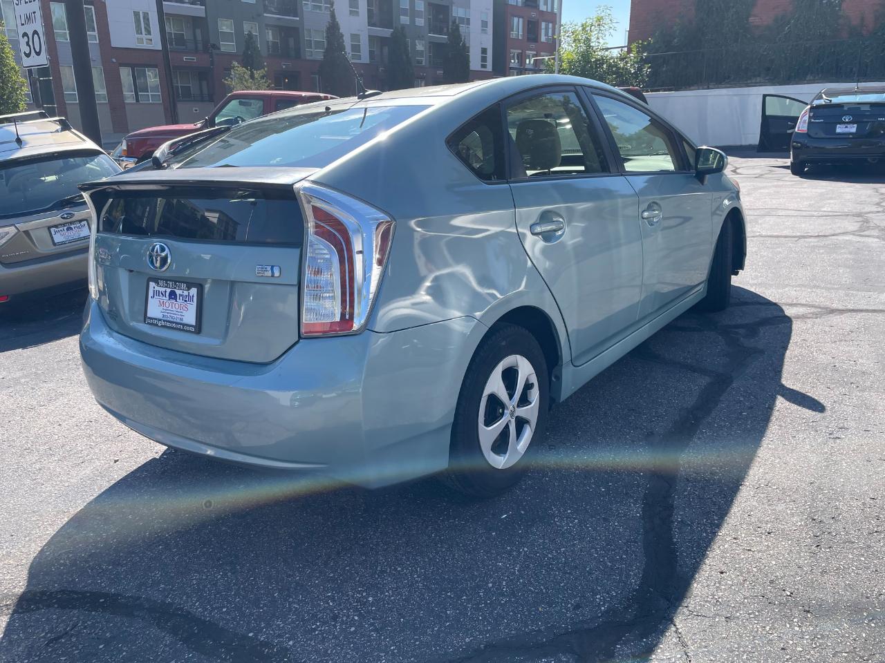 Toyota Prius Three 2014