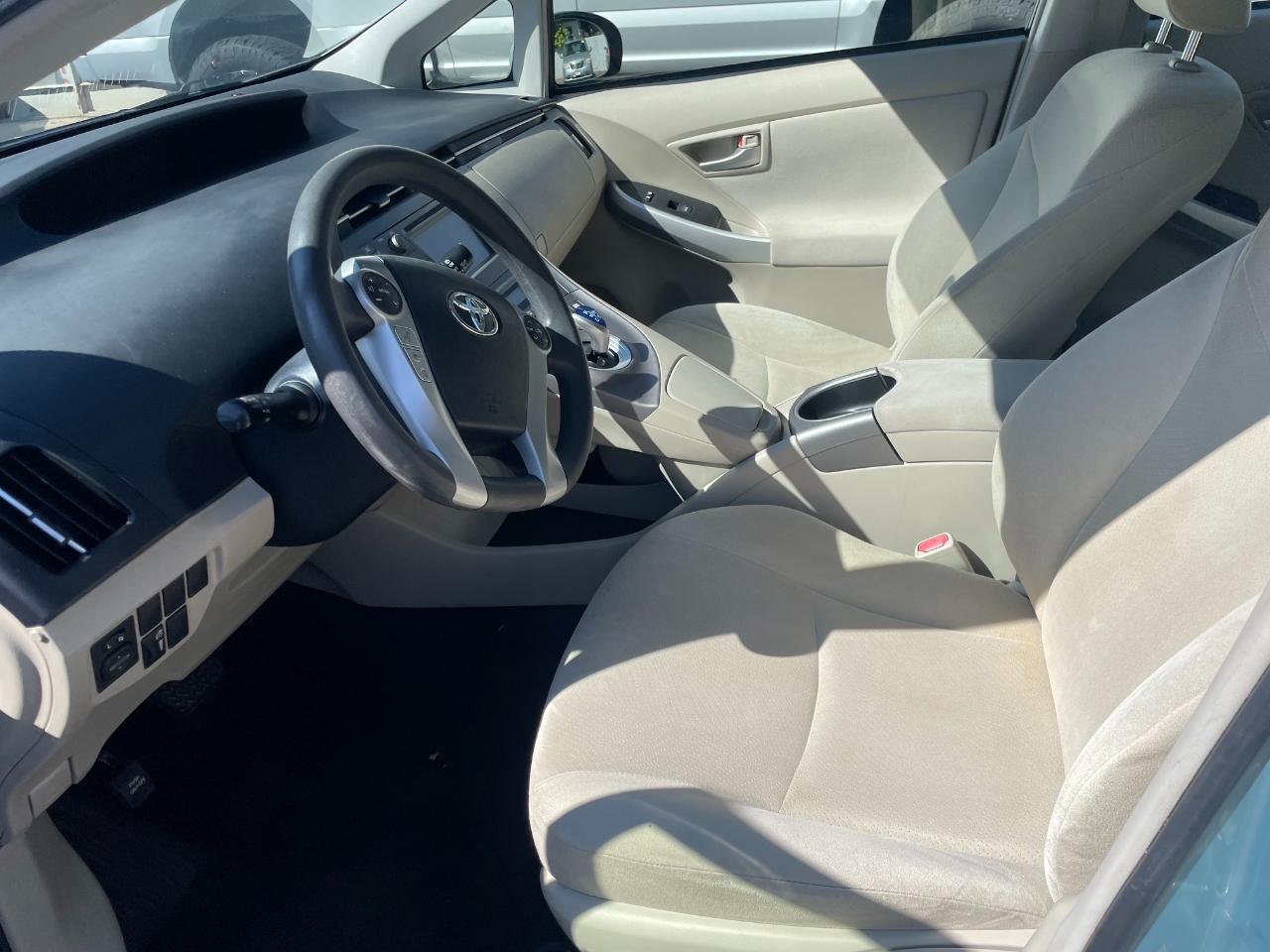 Toyota Prius Three 2014