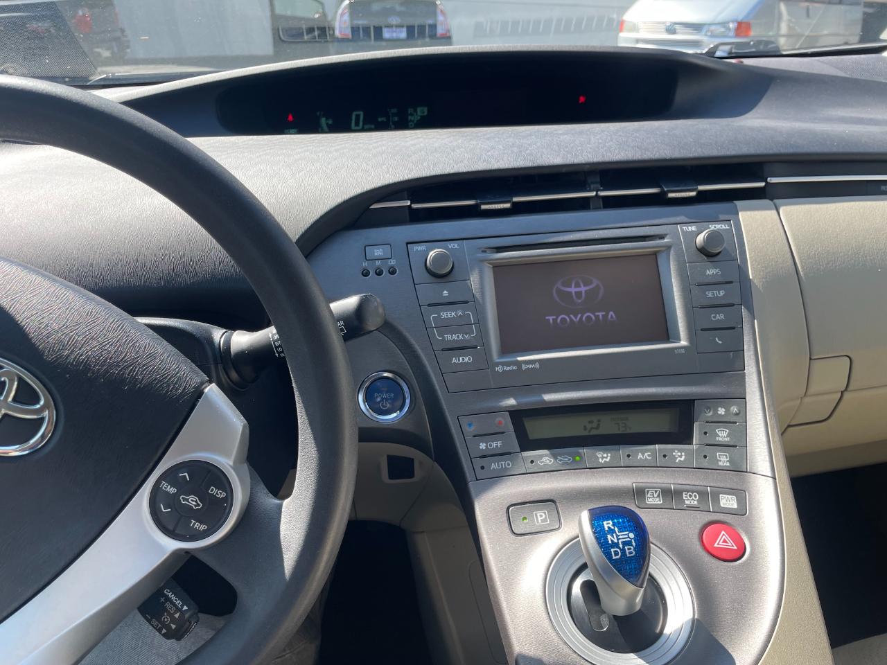 Toyota Prius Three 2014