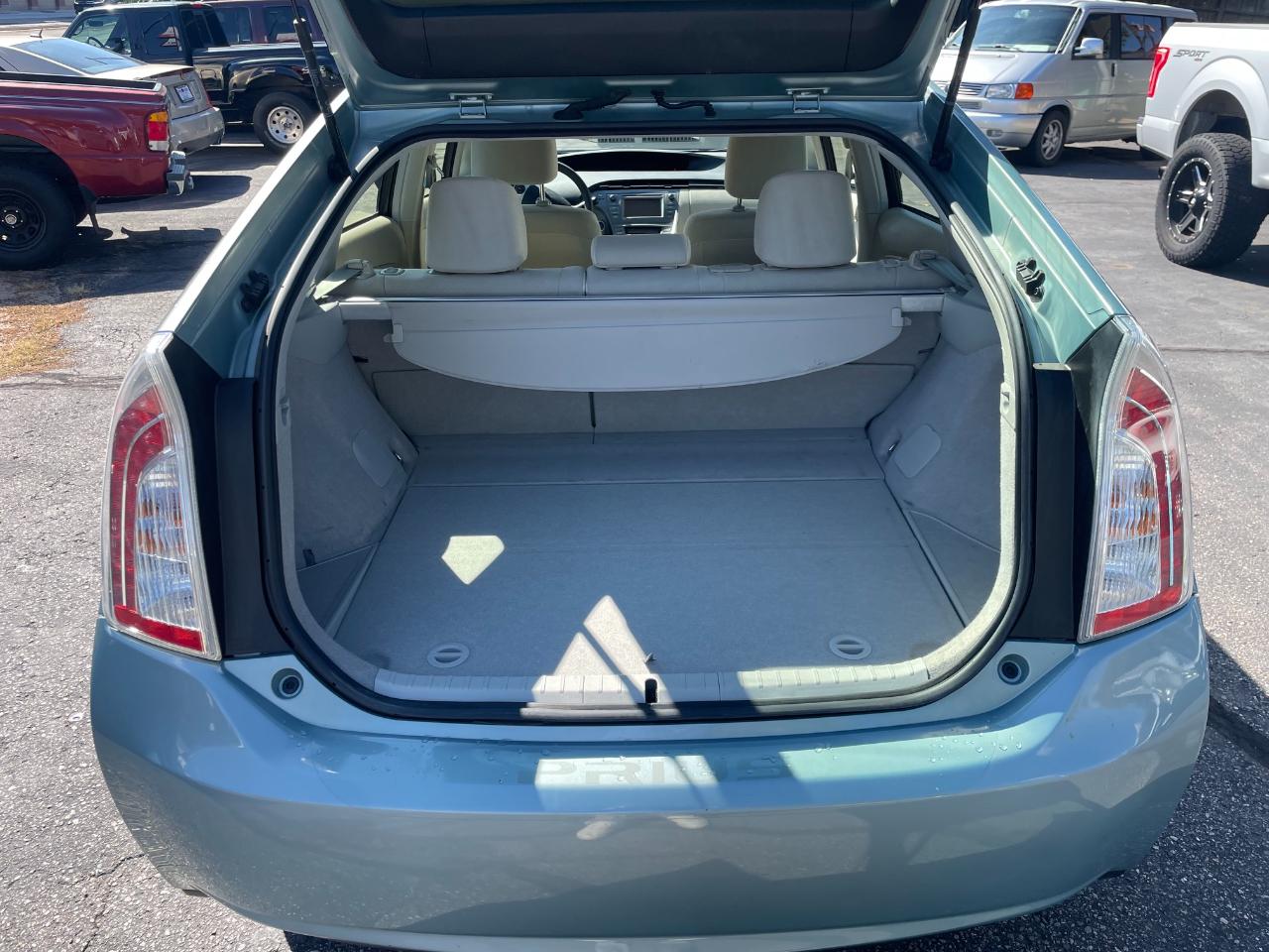 Toyota Prius Three 2014