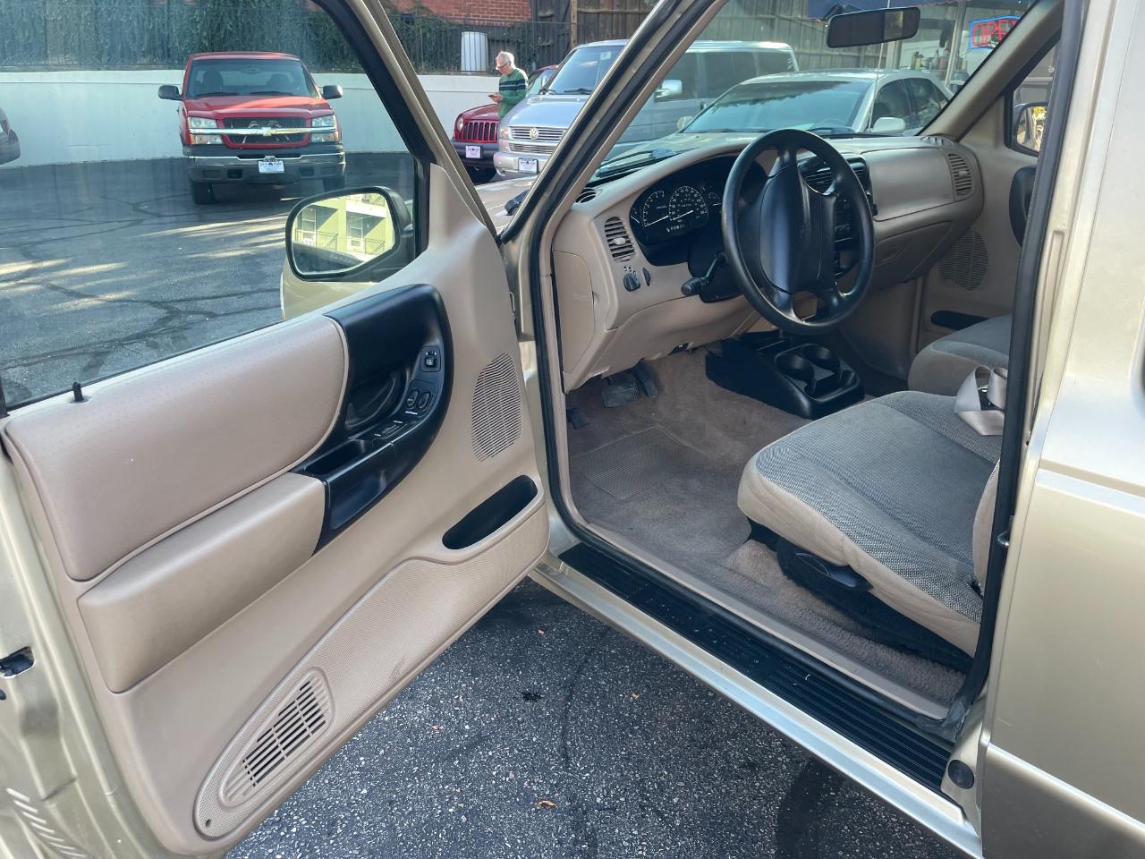 Ford Ranger Pickup  2000