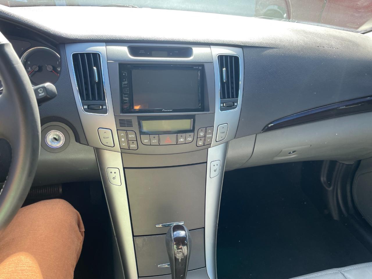 Hyundai Sonata  2009