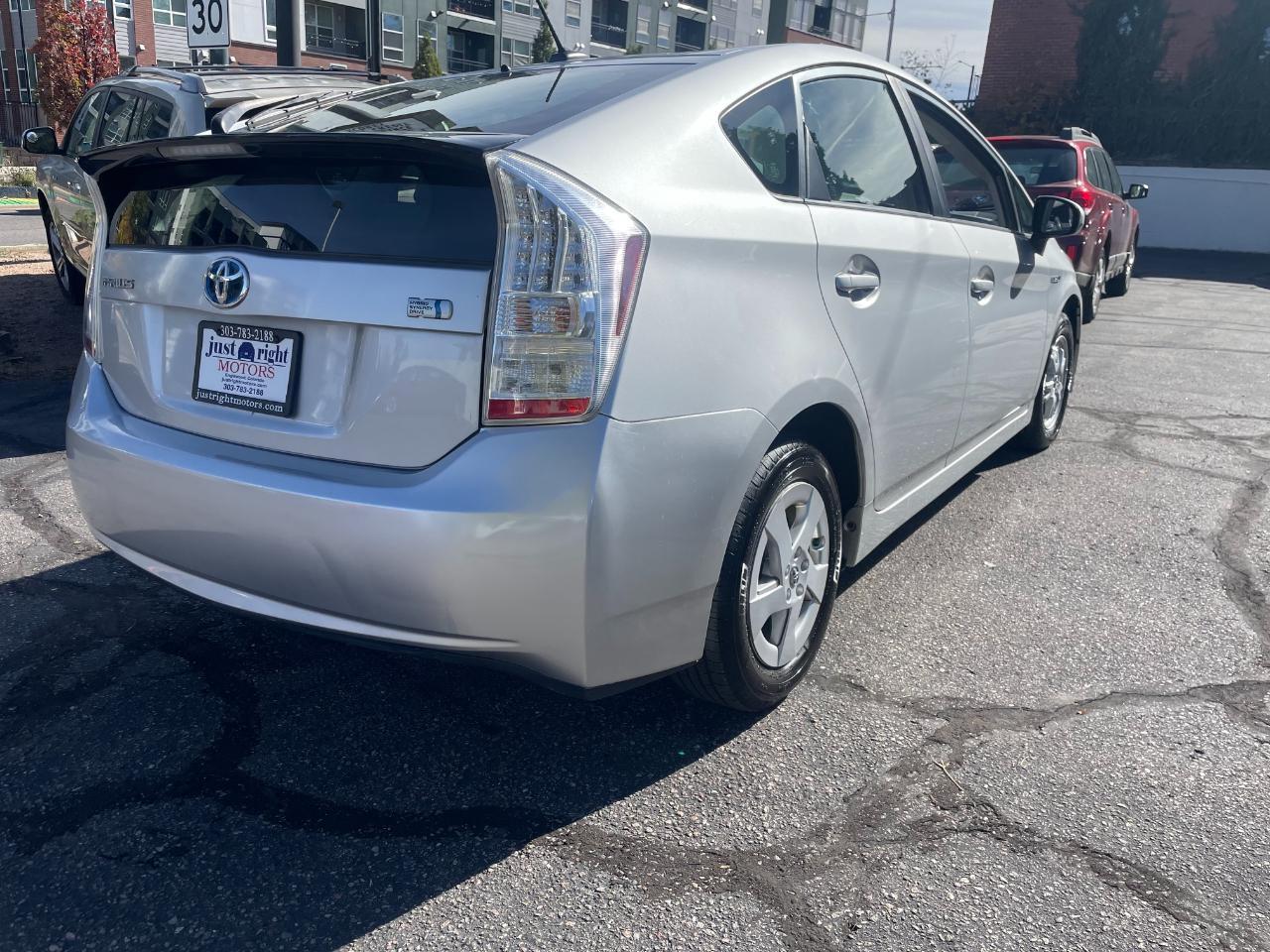 Toyota Prius  2010