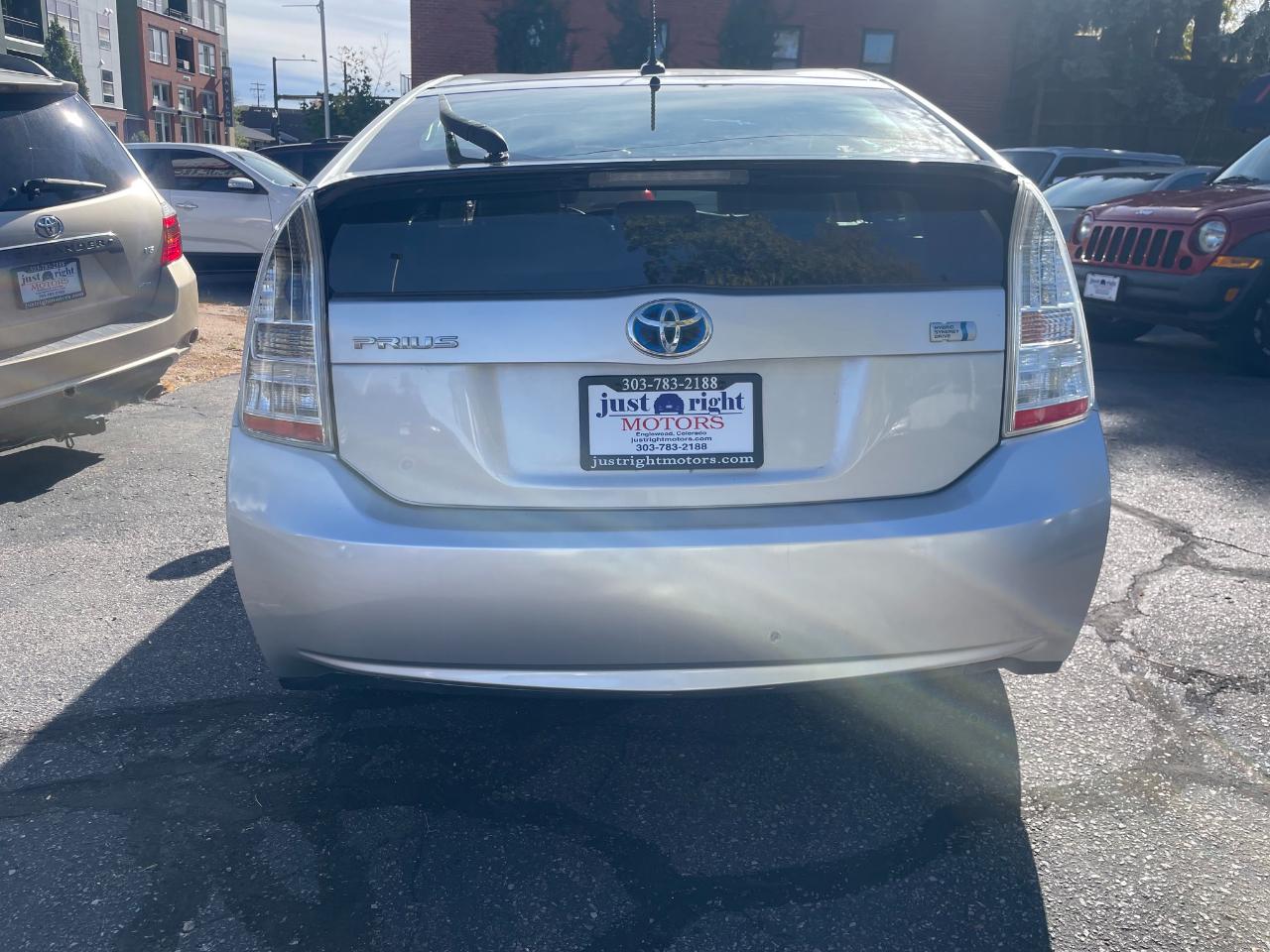 Toyota Prius  2010