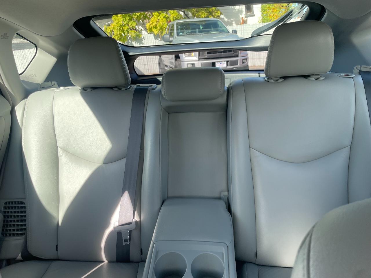 Toyota Prius  2010