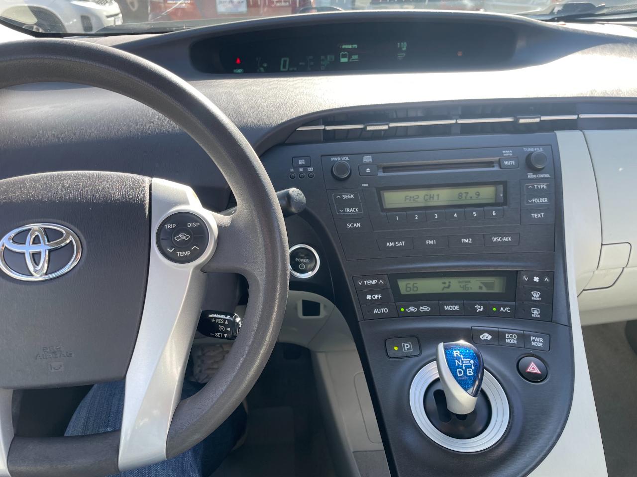 Toyota Prius  2010