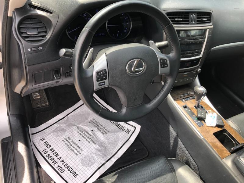 Lexus IS 250 RWD 2011