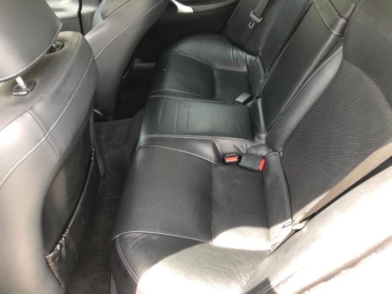 Lexus IS 250 RWD 2011