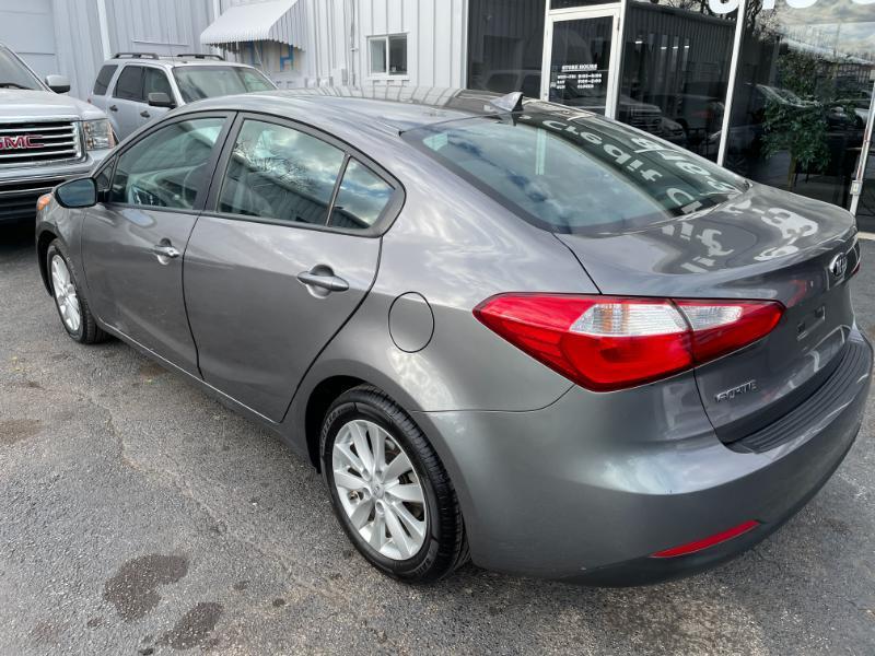 Kia Forte 4dr Sdn Auto LX 2016