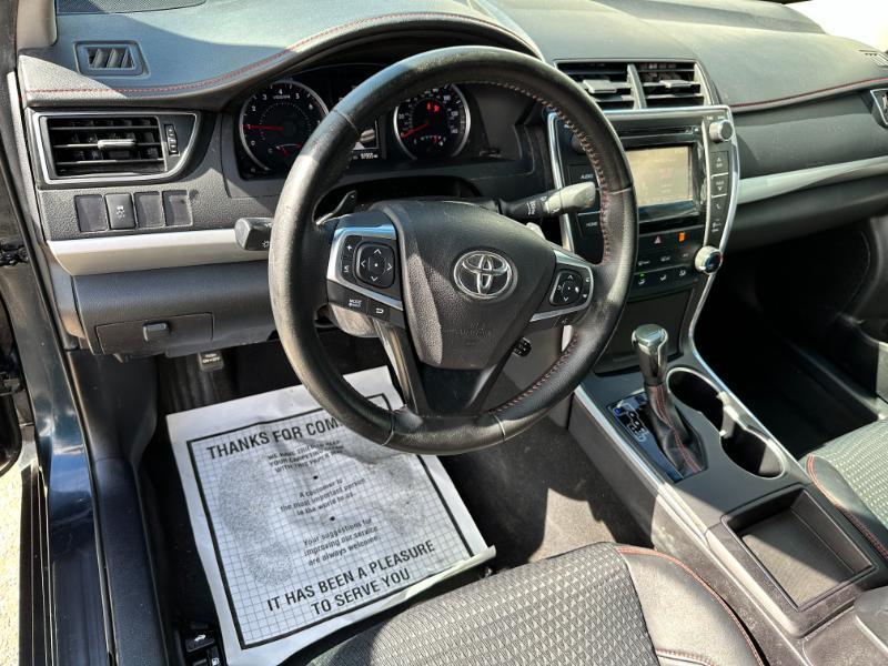 Toyota Camry SE 2015