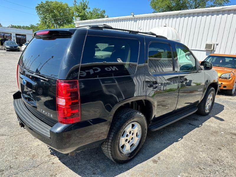 Chevrolet Tahoe LS 2WD 2011