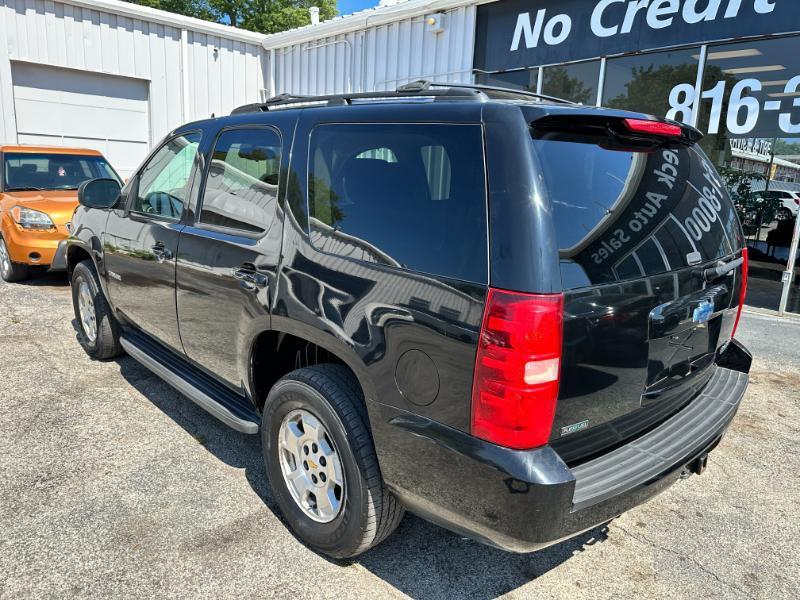 Chevrolet Tahoe LS 2WD 2011