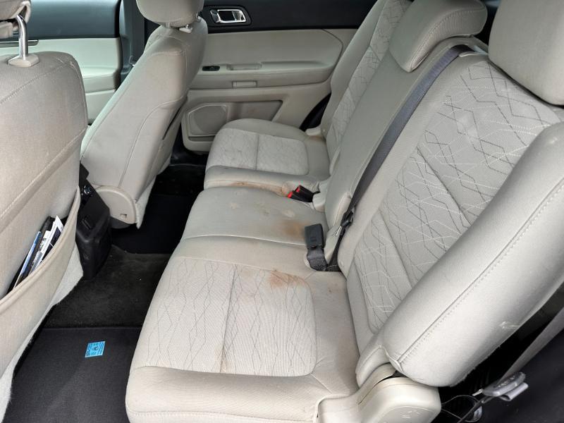 Ford Explorer Base FWD 2014