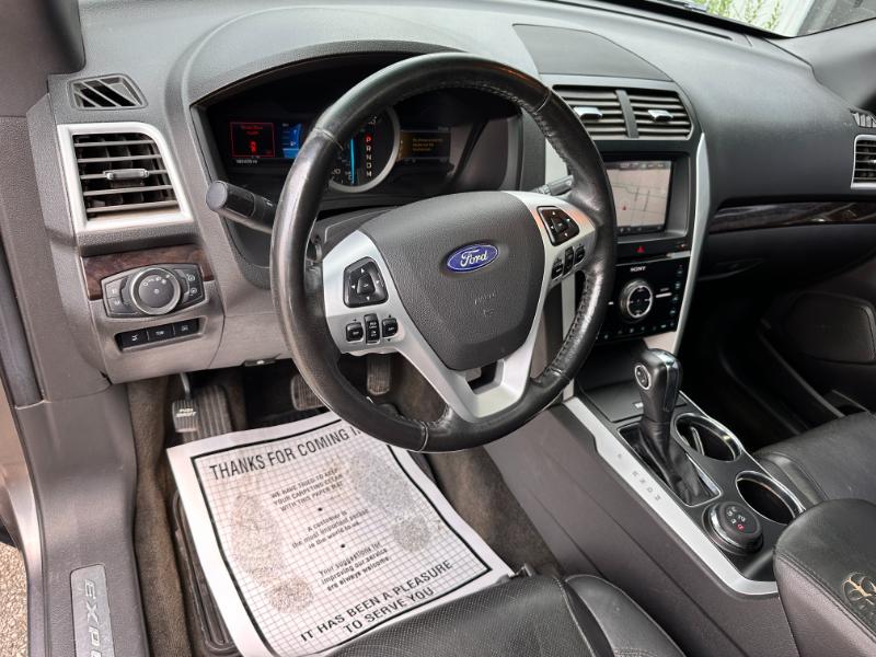 Ford Explorer Limited 4WD 2011