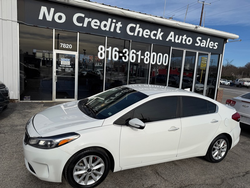 2017 Kia Forte LX 6A