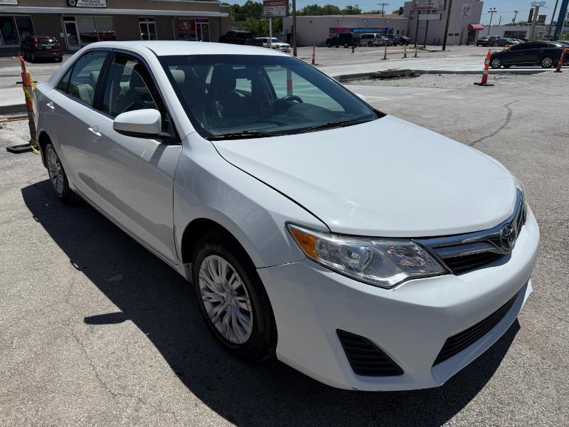 Toyota Camry LE 2012