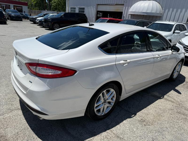 Ford Fusion SE 2015
