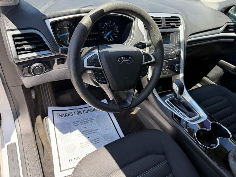 Ford Fusion SE 2015