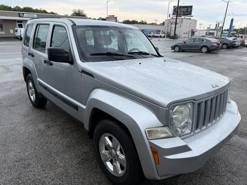 Jeep Liberty Sport 4WD 2012