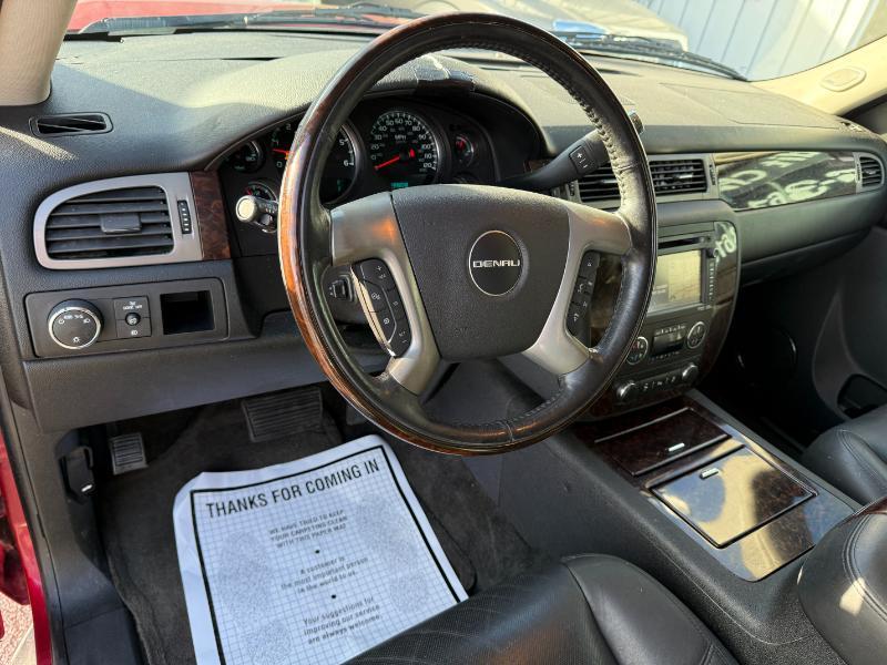 GMC Yukon Denali 4WD 2013