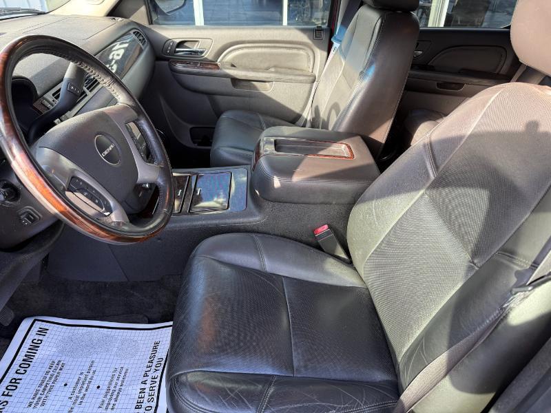 GMC Yukon Denali 4WD 2013