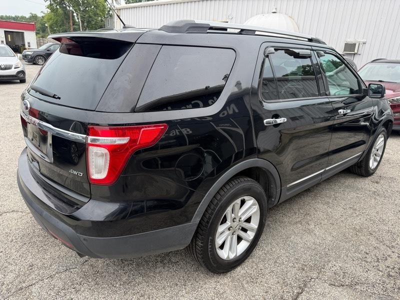 Ford Explorer XLT 4WD 2012