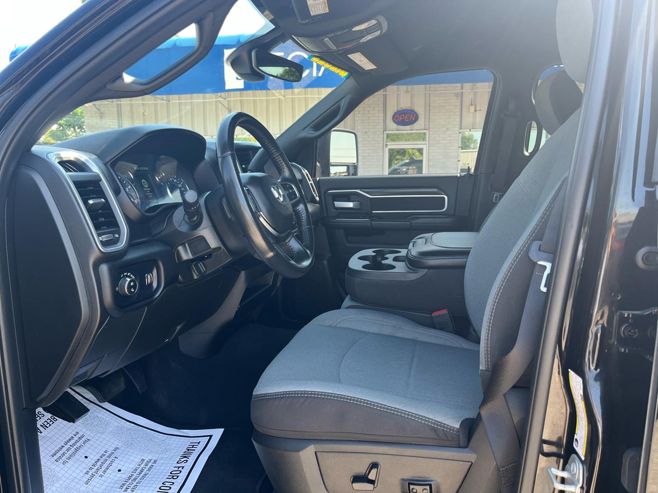 RAM 2500 4WD Crew Cab 149" Big Horn 2024