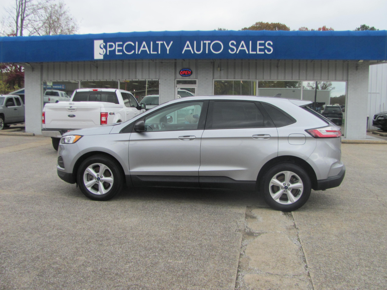 2022 Ford Edge SE AWD