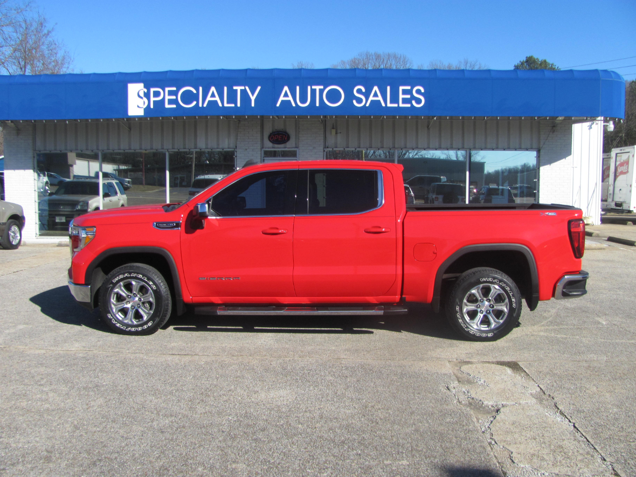 2020 GMC Sierra 1500 SLE Crew Cab Short Box 4WD
