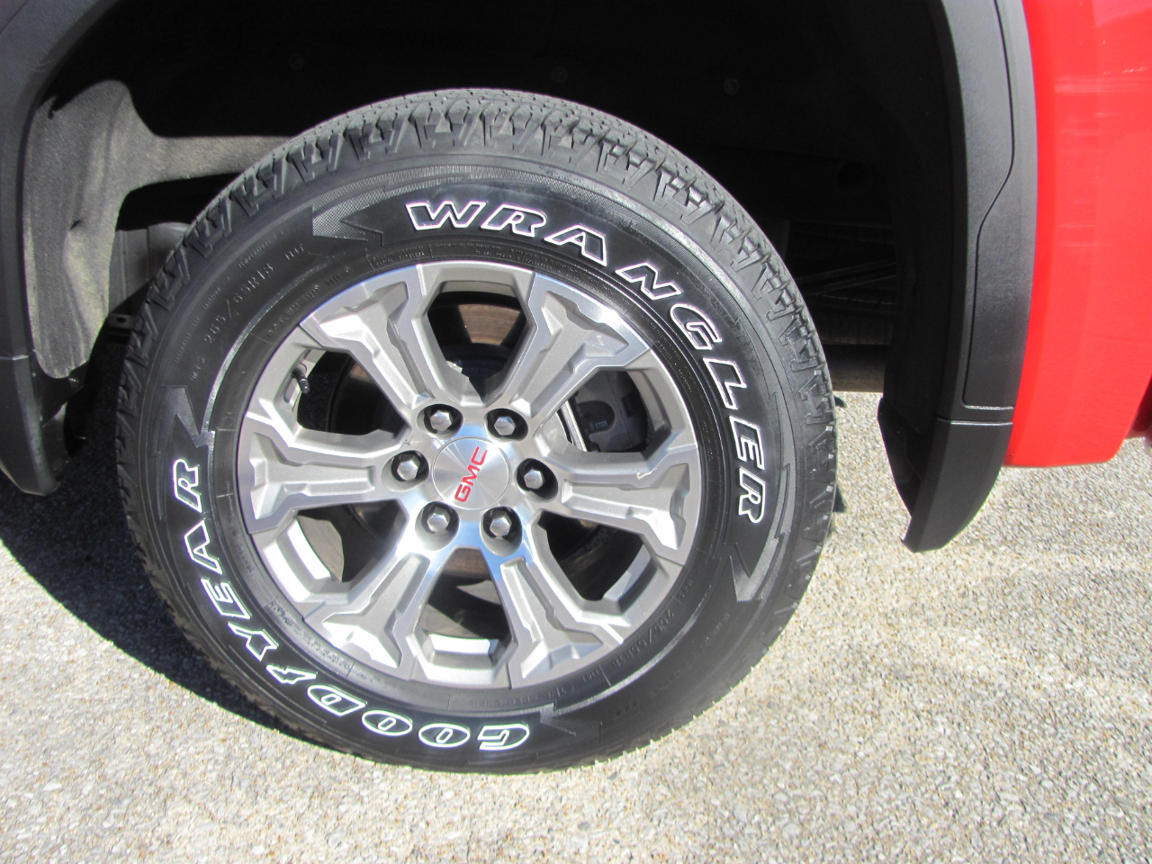 GMC Sierra 1500 SLE Crew Cab Short Box 4WD 2020