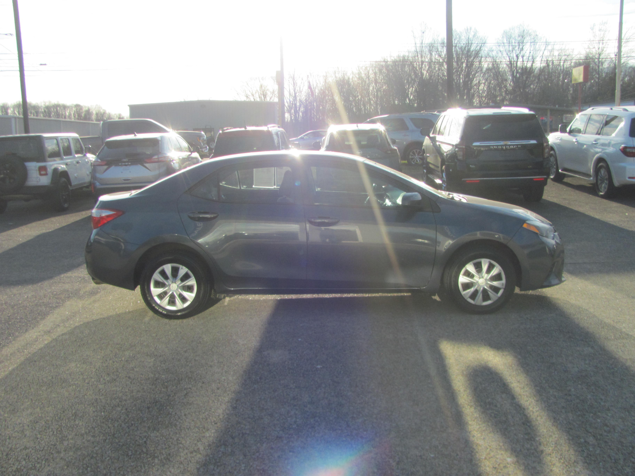 Toyota Corolla L 4-Speed AT 2016