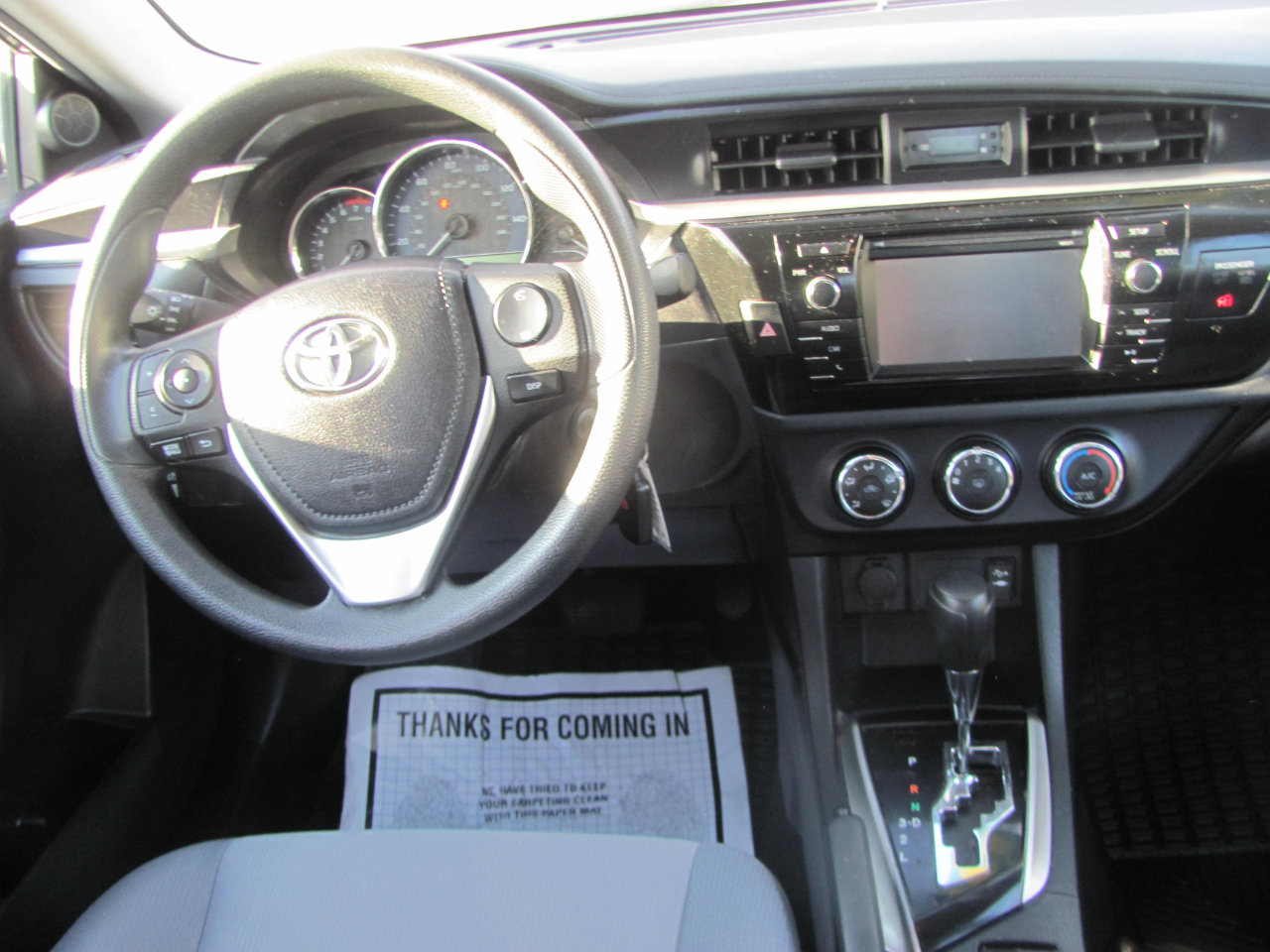 Toyota Corolla L 4-Speed AT 2016