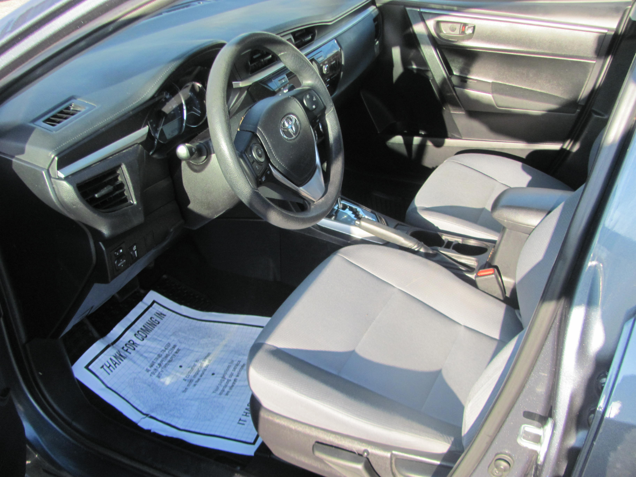 Toyota Corolla L 4-Speed AT 2016