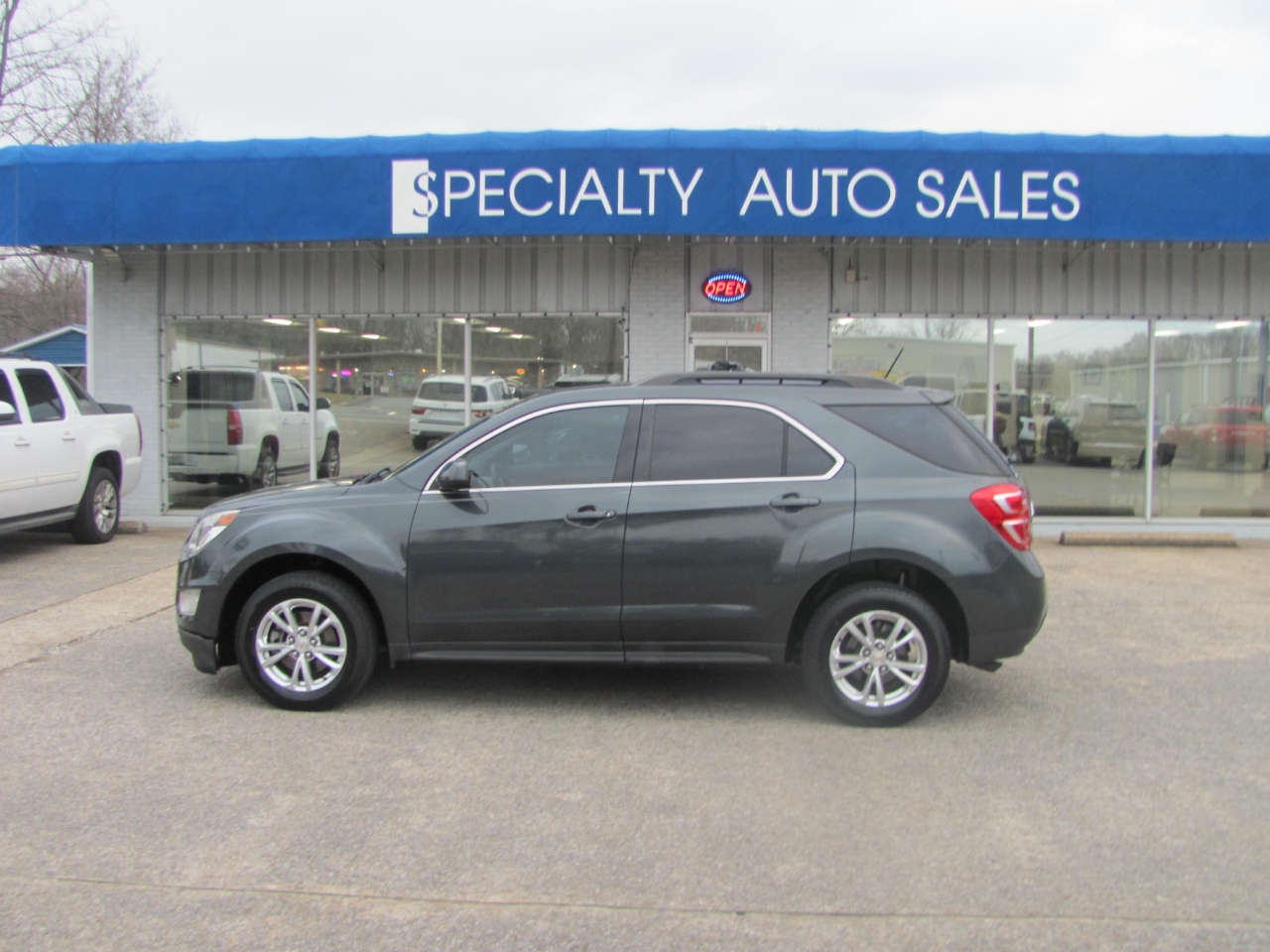 2017 Chevrolet Equinox LT 2WD