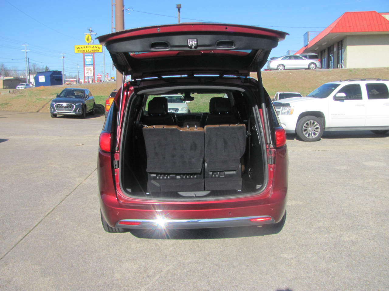 Chrysler Pacifica Limited 2017